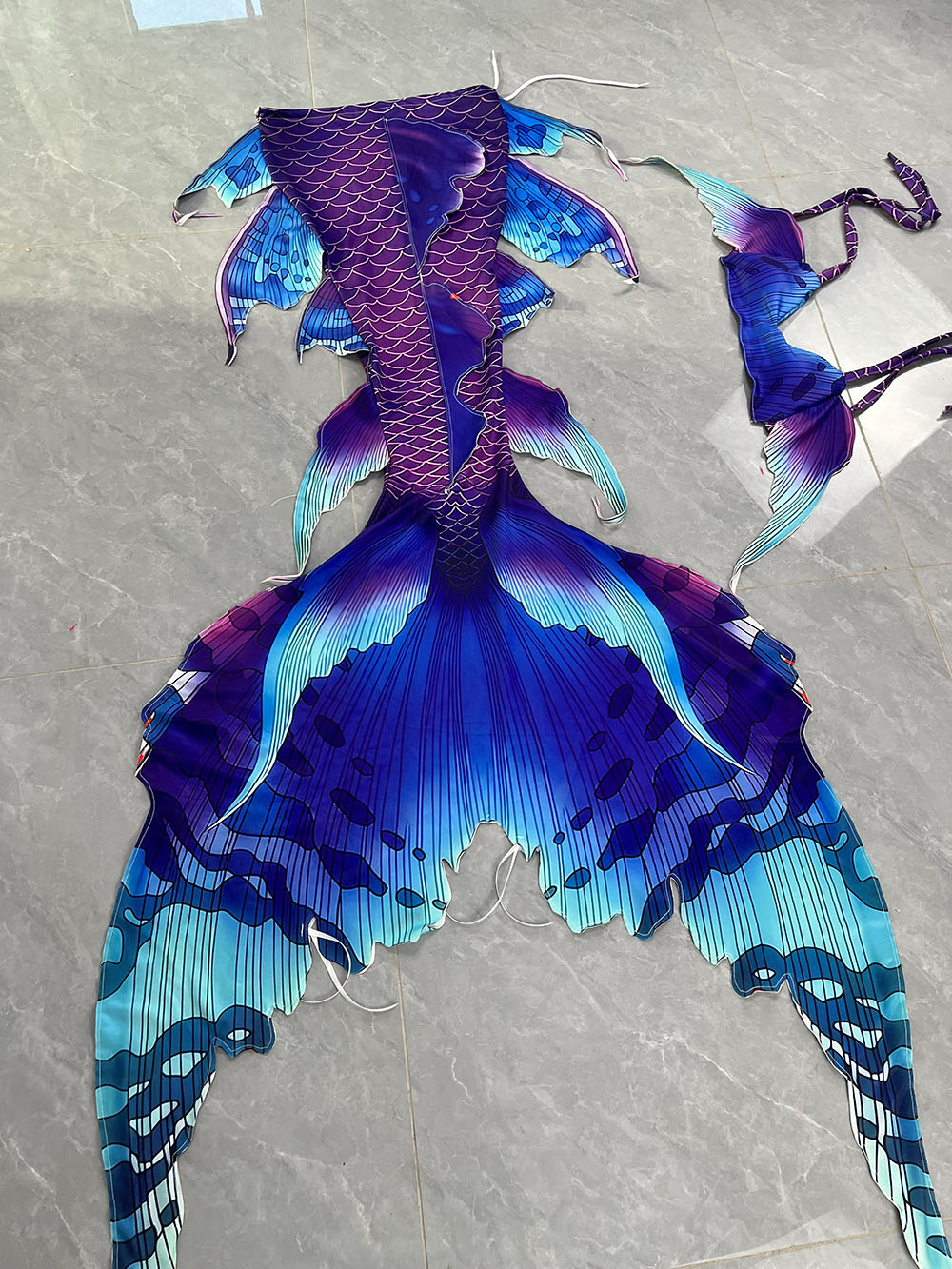 Colorful Dreamy Mermaid Tail A - огляд і ціна Aquarium